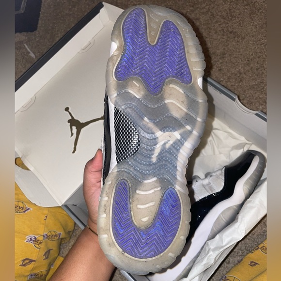 AIR JORDAN 11 RETRO (GS) CONCORD - Picture 4 of 5